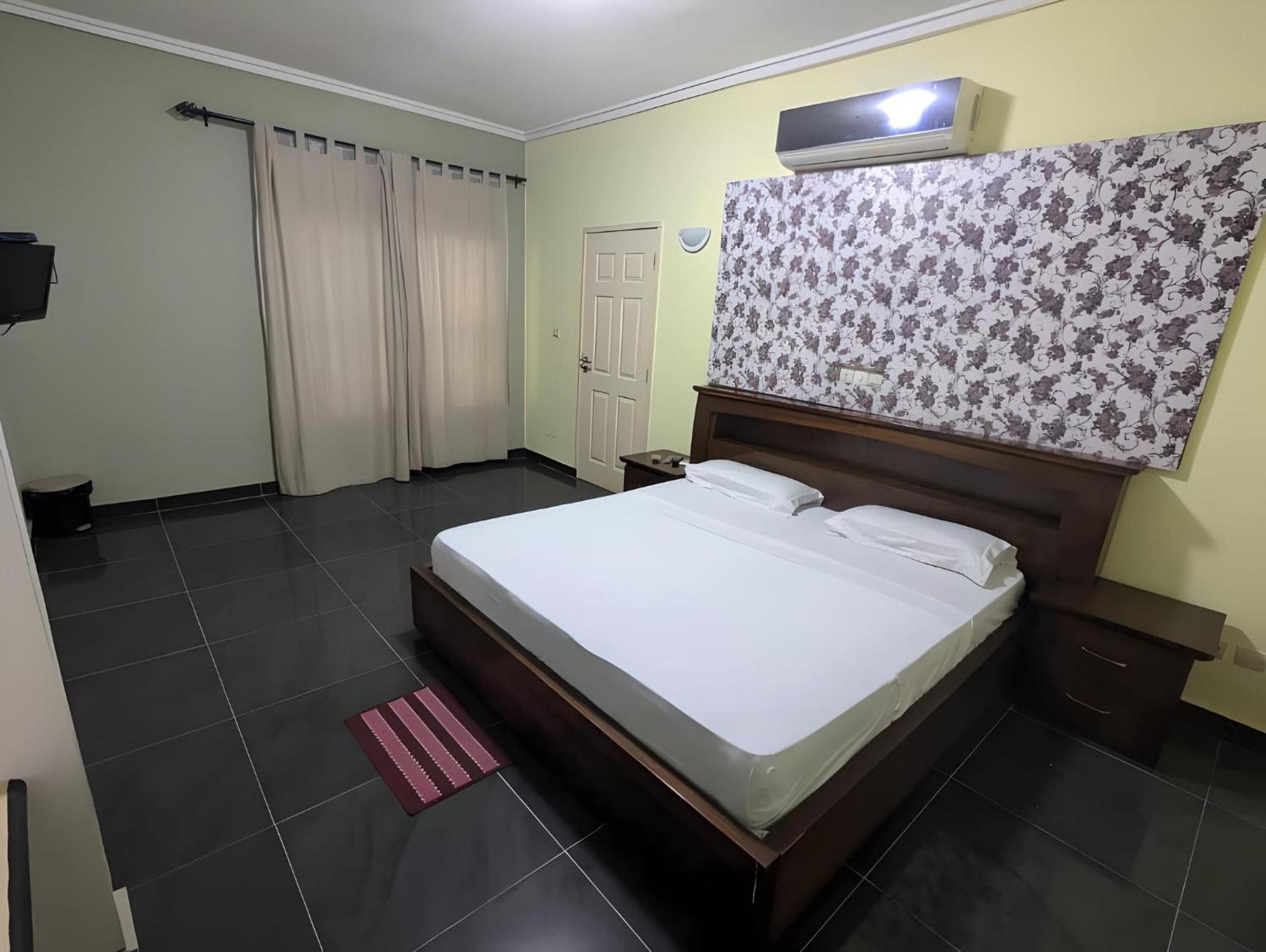 Hotel Yabisso Lomé Esterno foto