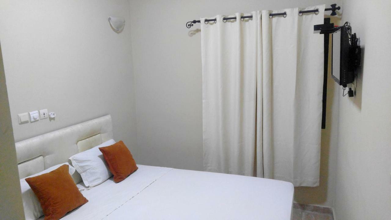 Hotel Yabisso Lomé Esterno foto